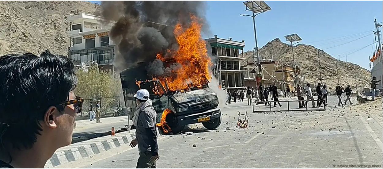 लद्दाख में लोगों को संस्कृति, पहचान और रोजगार छूटने का डर