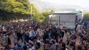 पाकिस्तान प्रशासित कश्मीर में हिंसक प्रदर्शन, तीन पुलिसकर्मियों की मौत