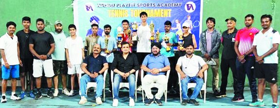 विष्णु स्पोर्ट्स  एकेडमी टेनिस स्पर्धा में खिलाडिय़ों की जोर-शोर भागीदारी