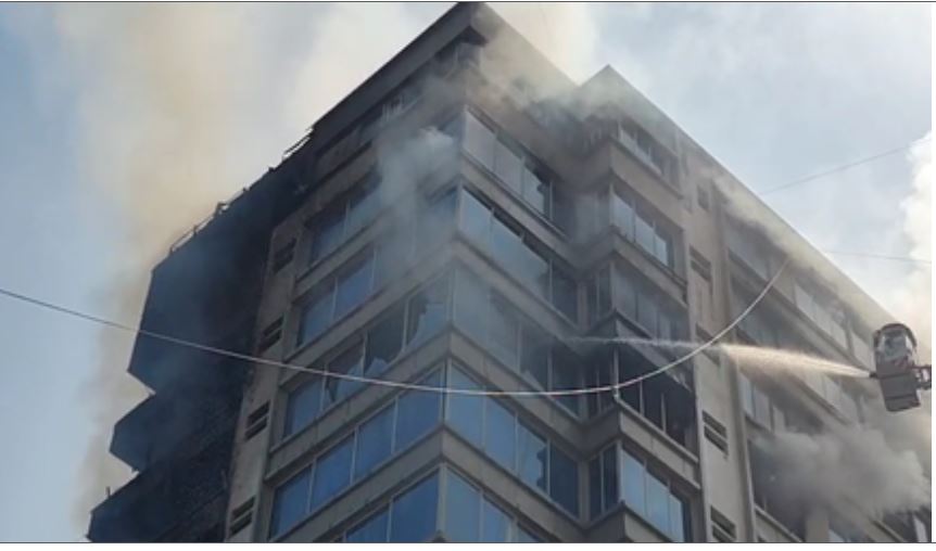 मुंबई: जोगेश्वरी में हाई-राइज बिल्डिंग में भीषण आग, रेस्क्यू ऑपरेशन जारी