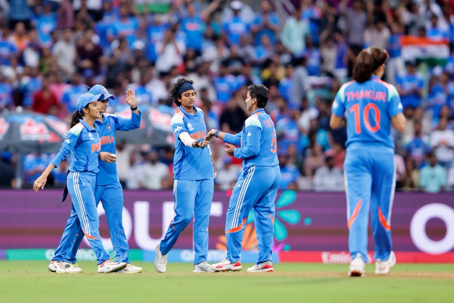 बारिश के कारण भारत-बांग्लादेश महिला विश्व कप मैच 27 ओवर का हुआ