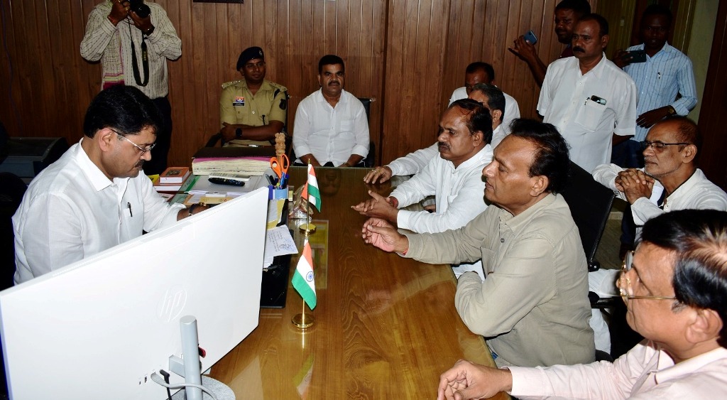 कांग्रेस ने सीयू के छात्र की मौत पर उठाए सवाल, एसएसपी से उच्च स्तरीय जांच की मांग