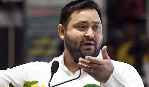 बिहार चुनाव: तेजस्वी यादव ने कहा, 'बाहरी लोग बिहार को ग़ुलाम बनाना चाहते हैं'