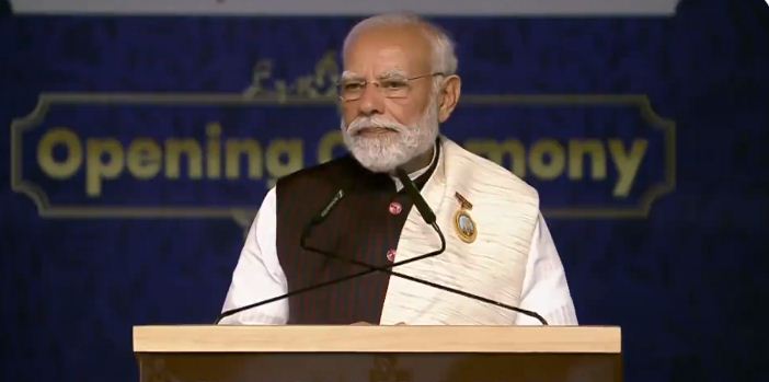 कथनी-करनी में भी आचरण को उतारा जाए-मोदी