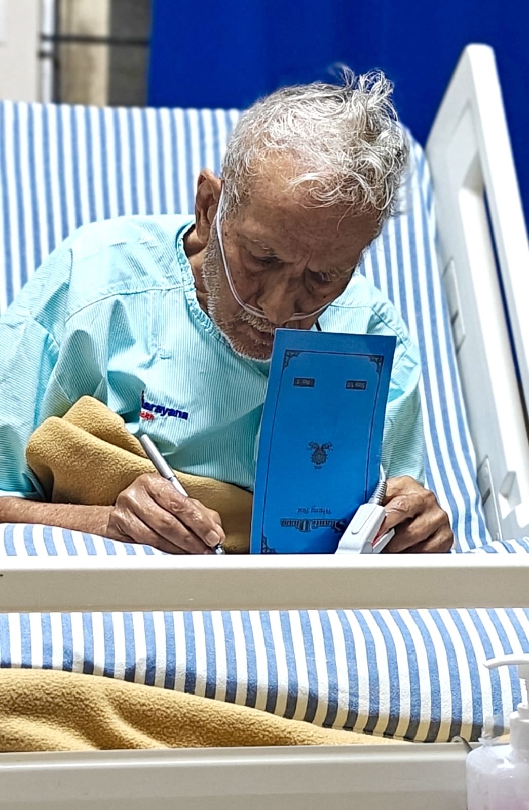 मोदी ने विनोद कुमार जी से हाल पूछा