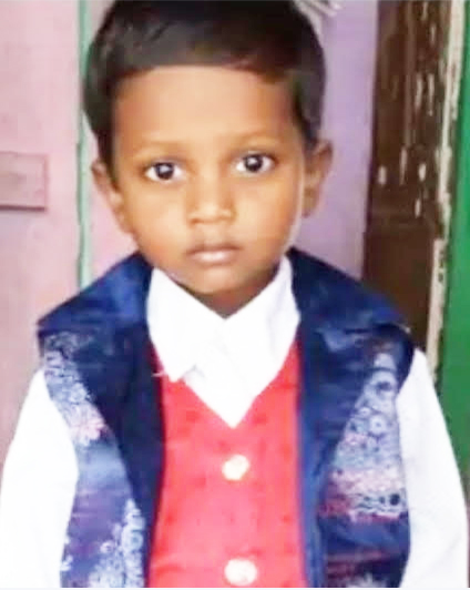 आठ साल के बच्चे के सीने में फंसा सिक्का, इलाज न मिलने से मौत 