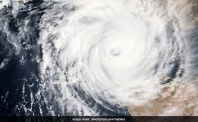 ‘कालमेगी’ तूफान से फिलीपीन में कम से कम दो लोगों की मौत, हजारों विस्थापित