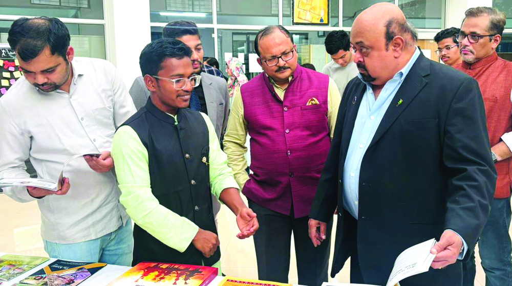 एचएनएलयू पुस्तक एवं कला प्रदर्शनी में झलकी छत्तीसगढ़ की सांस्कृतिक धरोहर