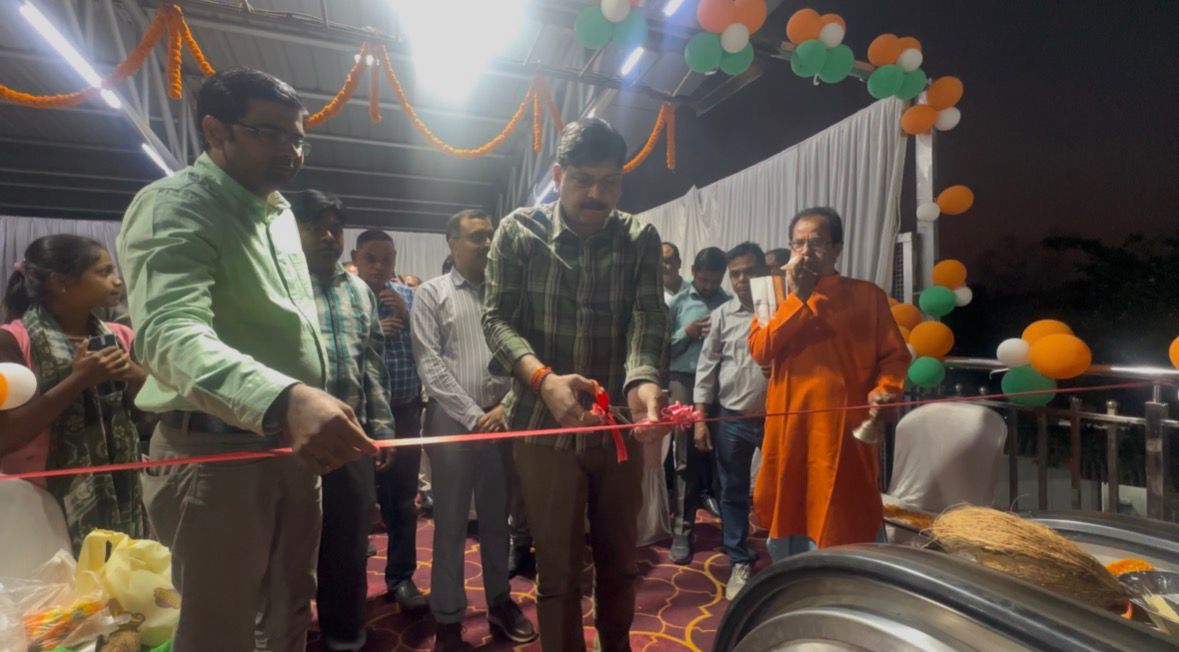 स्टेशन के प्लेटफॉर्म  7 पर नए एफ‌ओबी 2 एस्केलेटर उद्घाटित 