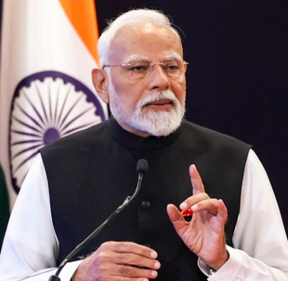 लाल किला के नजदीक धमाका: प्रधानमंत्री मोदी ने स्थिति का जायजा लिया, अमित शाह से बात की