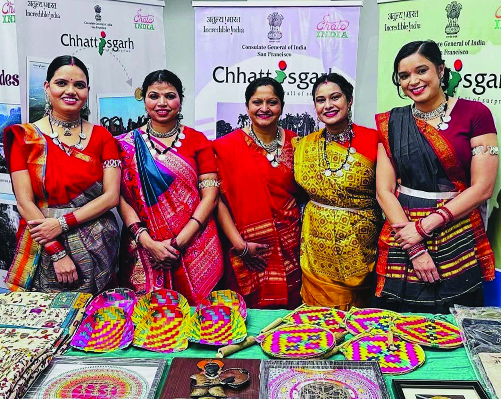 छत्तीसगढ़ की समृद्ध संस्कृति ने विदेश में बिखेरा रंग