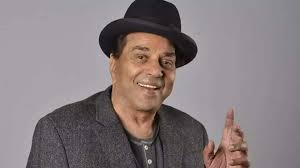 धर्मेंद्र को अस्पताल से छुट्टी मिली, परिवार ने घर पर ही इलाज का फैसला किया