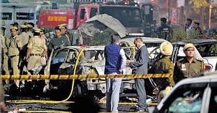 लालकिला विस्फोट: लाल कार का पता लगाने के लिए दिल्ली पुलिस अलर्ट