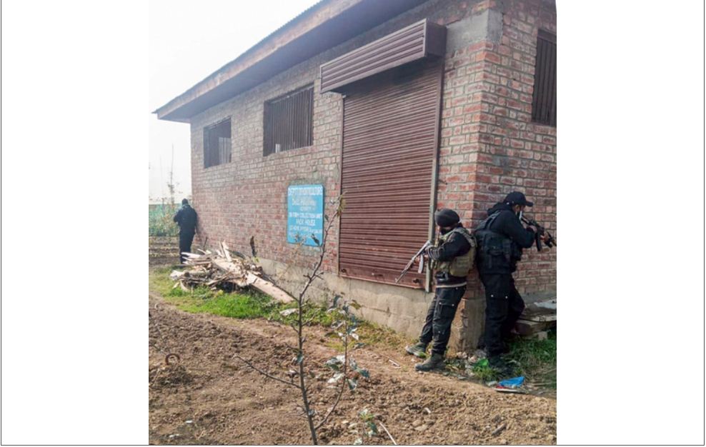 दिल्ली विस्फोट मामले में जम्मू-कश्मीर पुलिस ने की 13 ठिकानों पर छापेमारी