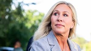 डोनाल्ड ट्रंप की समर्थक मानी जाने वालीं मार्जोरी ग्रीन क्यों हुईं उनके ख़िलाफ़?