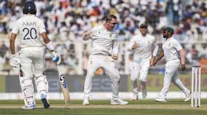 कोलकाता टेस्ट: दक्षिण अफ़्रीका के ख़िलाफ़ भारत को जीत के लिए 124 रनों की ज़रूरत