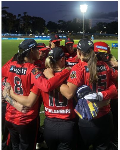 डब्ल्यूबीबीएल : डिएंड्रा डॉटिन ने गेंद के बाद बल्ले से बिखेरी चमक, रेनेगेड्स ने दर्ज की जीत