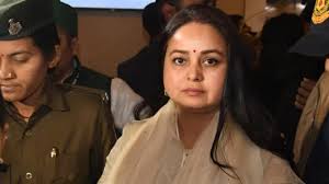 लालू परिवार से इतनी नाराज़ क्यों हैं रोहिणी आचार्य, पार्टी में क्या है संजय यादव का रोल?