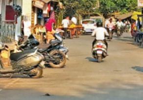 सडक़ चौड़ीकरण के लिए एक तरफ के लोगों को नोटिस, दूसरे को छोड़ा, प्रभावित भडक़े