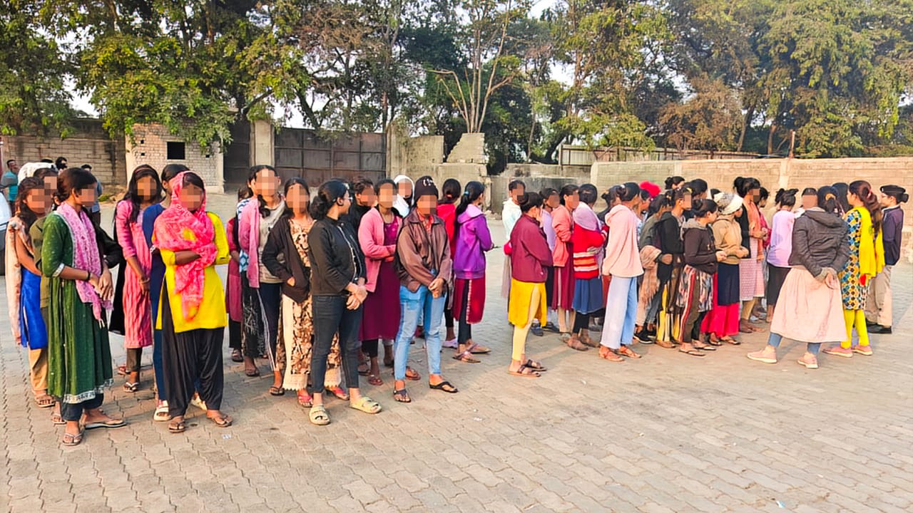 मशरूम फैक्ट्री से छुड़ाए गए सौ से अधिक बाल मजदूर