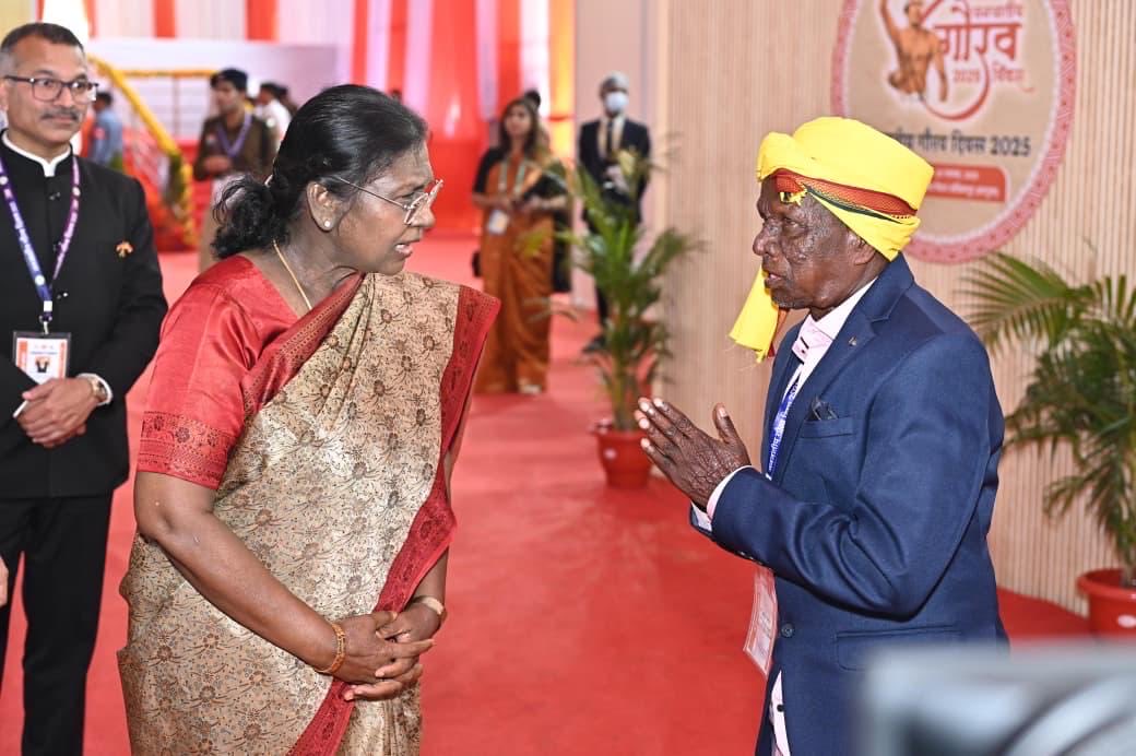 राष्ट्रपति ने बसन्त पण्डो से कुशल क्षेम जाना