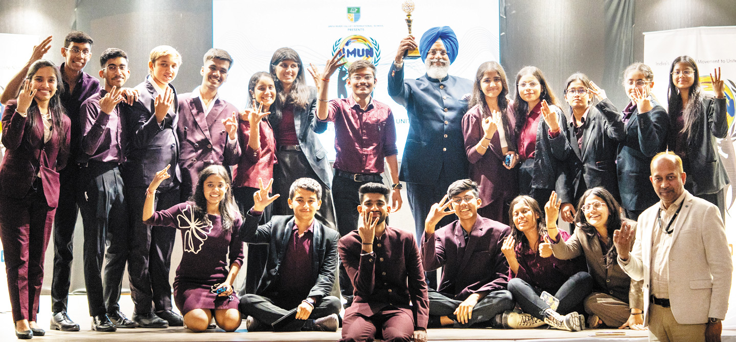 आईआईएमयूएन समारोह मध्यरात्रि आपदा सभा ने विषम परिस्थितियों का सामना करना सिखाया