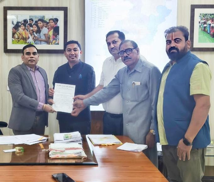 भाजपा नेताओं ने एस‌आईआर अभियान की खामियां निर्वाचन पदाधिकारी को बताई