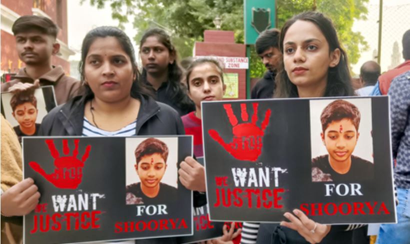 बच्चों में बढ़ रही आत्महत्या की प्रवृत्ति, विशेषज्ञों की राय 'अभिभावकों के लिए संकेत पहचानना जरूरी' 