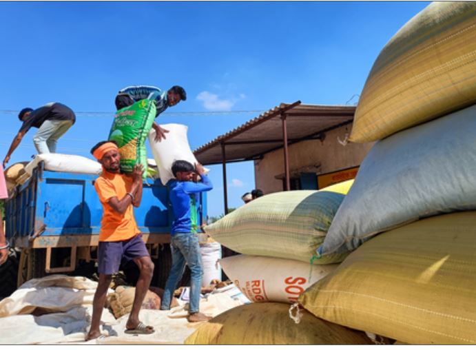 वेतन संहिता, 2019 से उचित वेतन, सामाजिक सुरक्षा और शोषण से सुरक्षा को मिलेगा बढ़ावा : केंद्र 