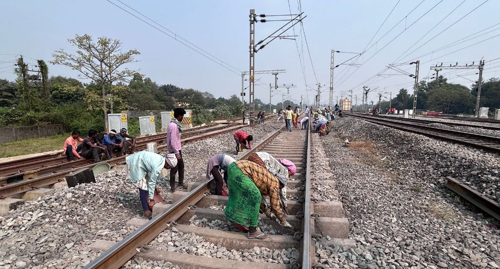 रायगढ़–कोतरलिया सेक्शन में नॉन-इंटरलॉकिंग कार्य पूरा