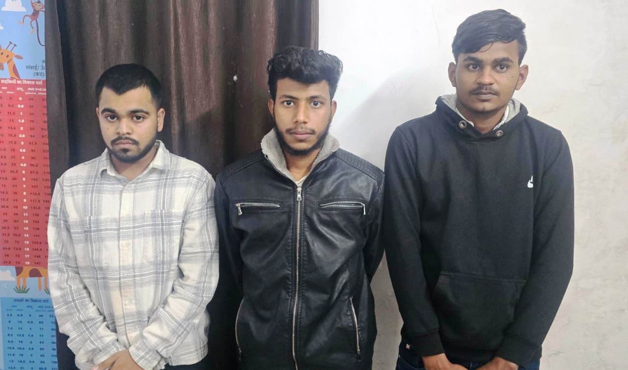 बार के बाहर चाकूबाजी में युवक घायल, युवती सहित चार गिरफ्तार