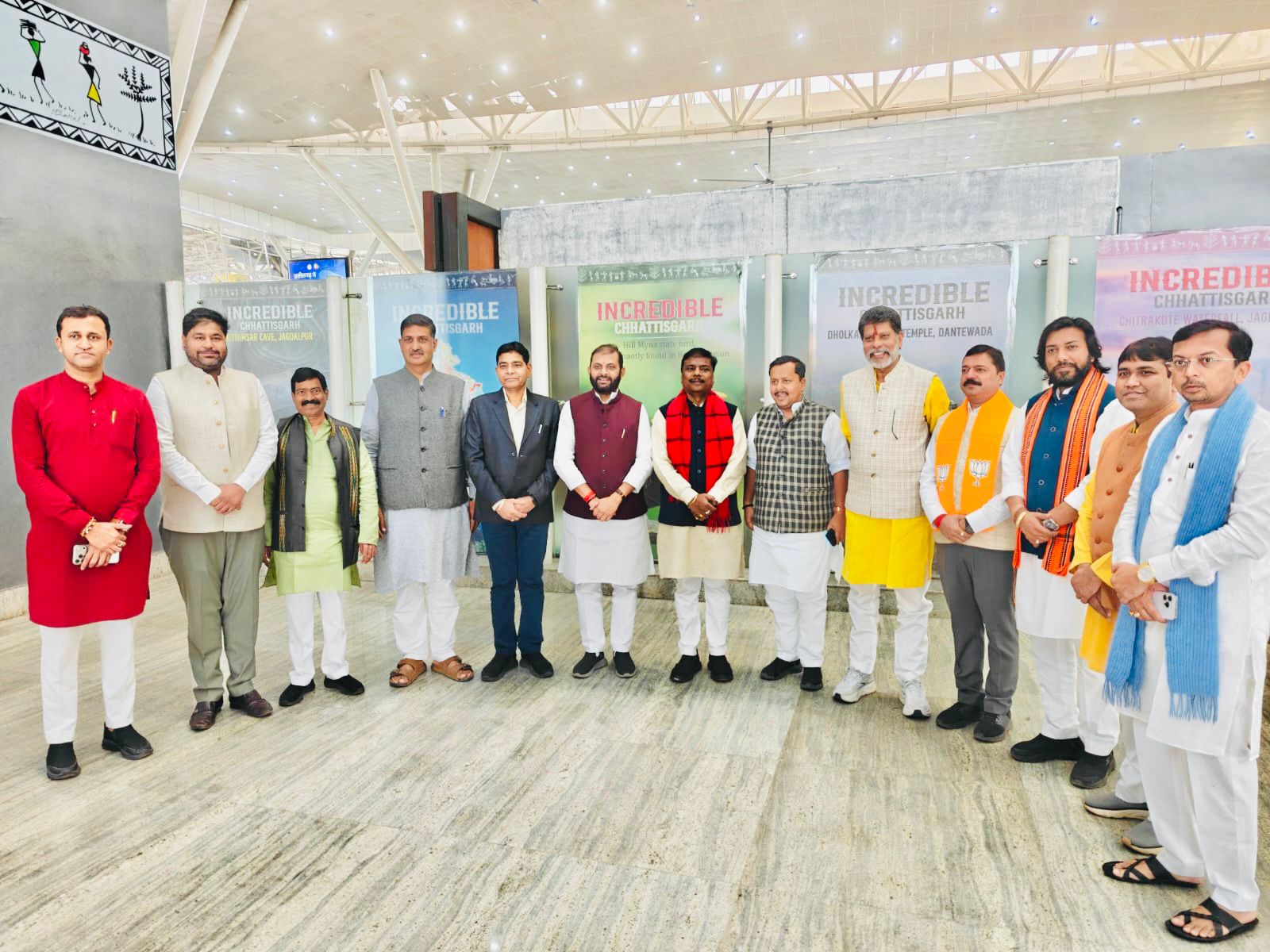 प्रदेश प्रभारी नितिन नबीन का एयरपोर्ट पर स्वागत 