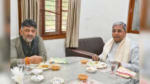 कर्नाटक: सिद्धरमैया, शिवकुमार ने साथ किया नाश्ता, दिखाई एकजुटता