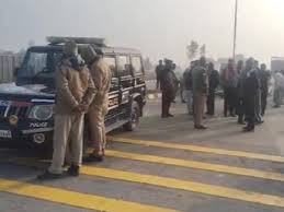 उप्र: बस में आग लगने से तीन नेपाली यात्रियों की मौत, 24 गंभीर रूप से झुलसे