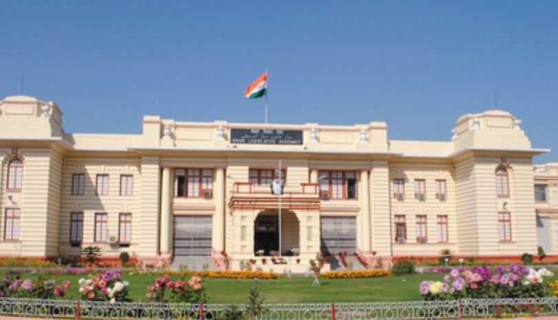 बिहार : विधायकों, एमएलसी को अब हर महीने 8,300 रुपए मिलेगा टेलीफोन भत्ता