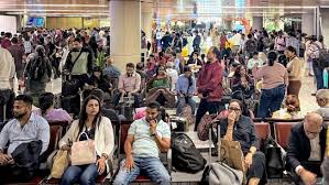 बेंगलुरु से मुंबई और दिल्ली जाने वाली इंडिगो की उड़ानें आधी रात तक रद्द, यात्री फंसे