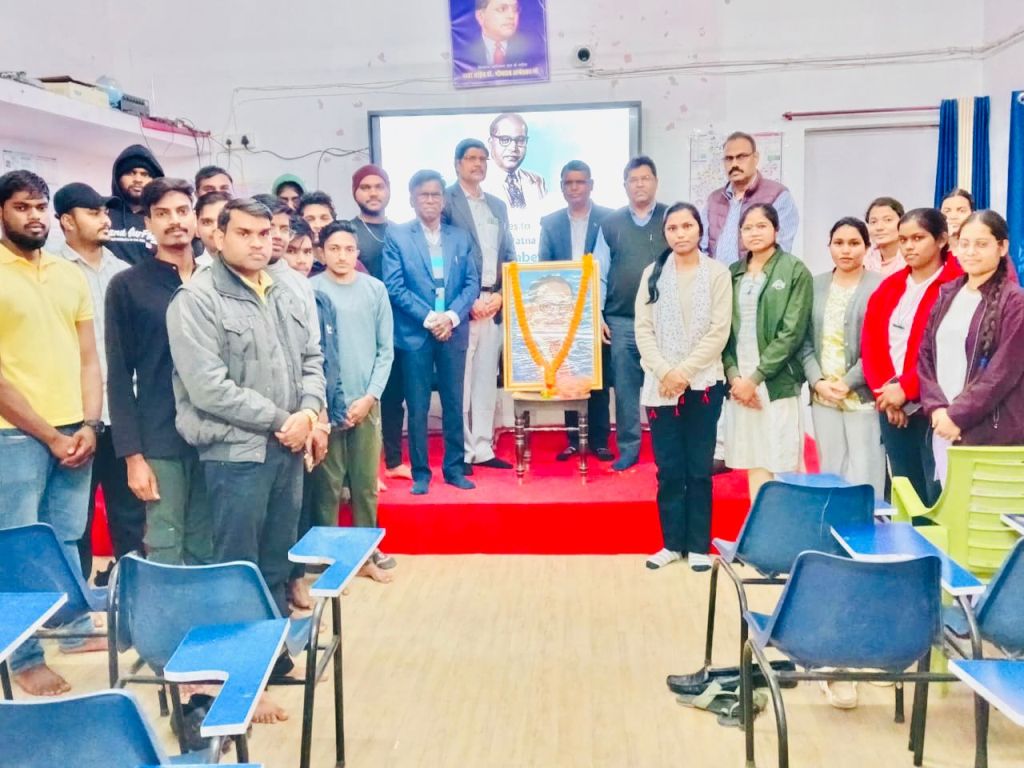 डॉ. अंबेडकर के महापरिनिर्वाण दिवस पर श्रद्धांजलि सभा