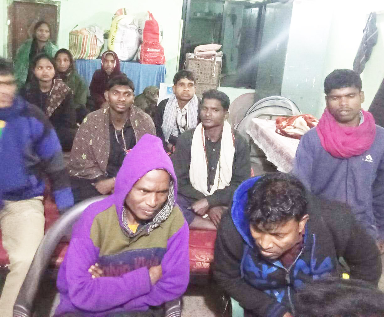 एमपी के बालाघाट में केबी डिवीजन के कान्हा-भोरमदेव दलम का सरेंडर