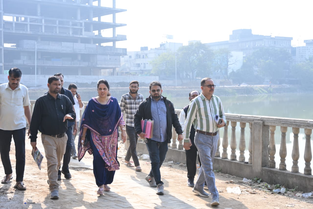 करबला तालाब में निर्माण 45 दिनों में काम खत्म करें, अन्यथा कड़ी कार्यवाही - मीनल