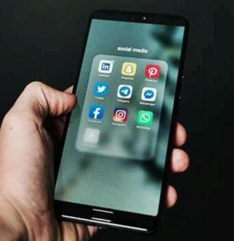 ऑस्ट्रेलिया में 16 साल से कम उम्र के लिए सोशल मीडिया बैन, पीएम अल्बनीज ने कहा- बच्चों को मिलेगा 'बचपन' 