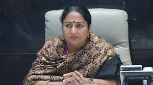 दिल्ली में खुले में कूड़ा जलाने और जुर्माना लगाने को लेकर सीएम रेखा गुप्ता ने क्या कहा?