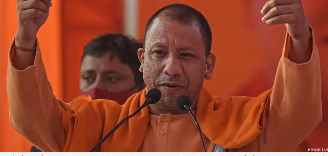 यूपी में 'घुसपैठियों' की पड़ताल और उसपर हो रही राजनीति