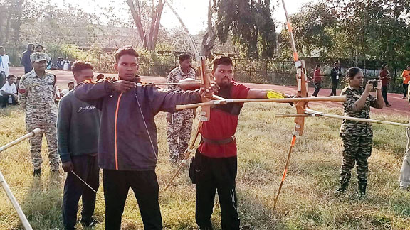  एक पैर खोया, पर हिम्मत नहीं, बस्तर ओलंपिक में चमके किशन, तीरंदाजी में अव्वल