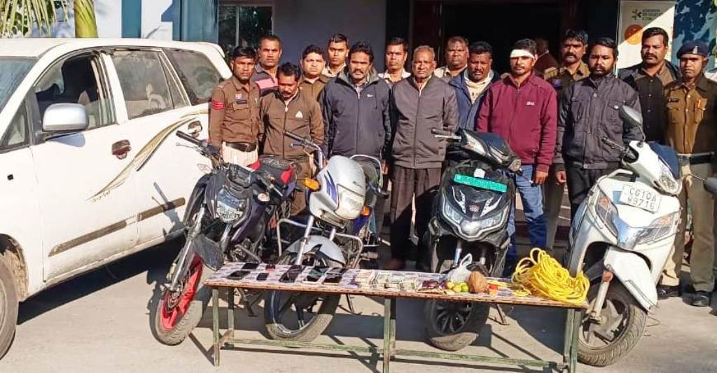 तिहरे हत्याकांड में खुलासा, पांच लाख रुपये के लिए रचा गया था तंत्र-मंत्र का नाटक