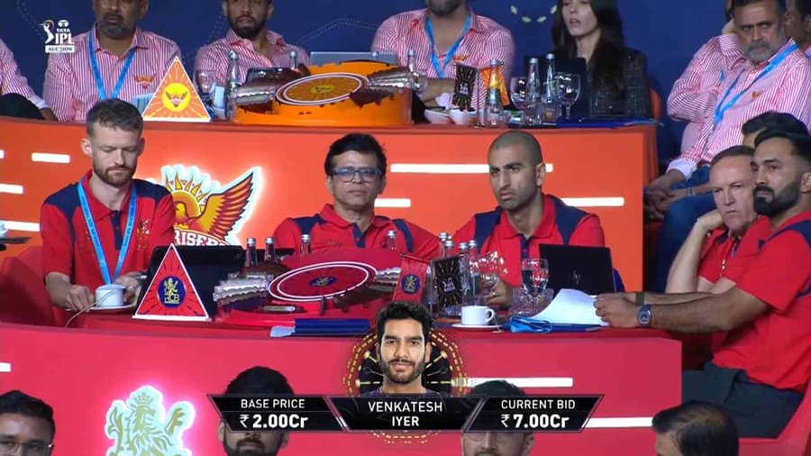 केकेआर ने ग्रीन, पथिराना पर जमकर किया खर्च, सीएसके ने युवा प्रशांत, कार्तिक पर लगाया बड़ा दांव