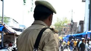 उत्तर प्रदेश: शख़्स ने की पत्नी और दो बेटियों की हत्या, पुलिस का दावा - पत्नी के बुर्का न पहनने से था नाराज़