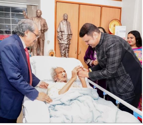 मशहूर मूर्तिकार राम सुतार का निधन, सीएम फडणवीस का अनुरोध- राजकीय सम्मान के साथ हो अंतिम संस्कार