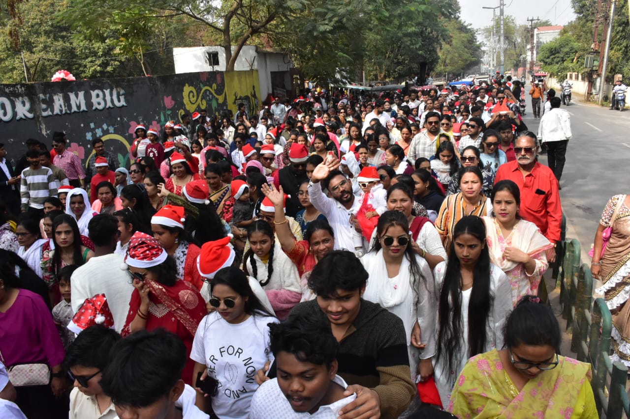 राजधानी में गूंजे छत्तीसगढ़ी, सादरी और उरांव में क्रिसमस केरोल 