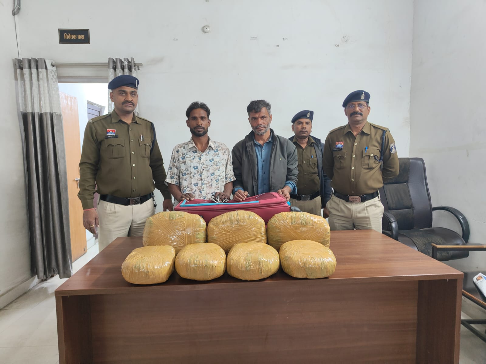 14 किलो गांजे के साथ नागपुर दुर्ग के दो गिरफ्तार 