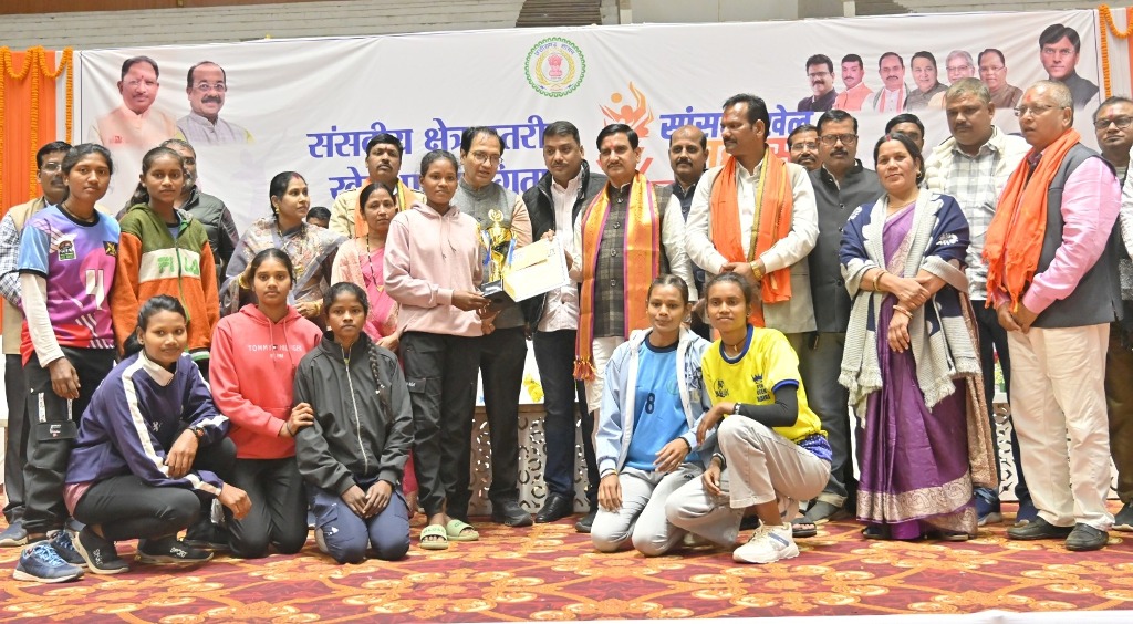 खेल महोत्सव की तरह सांसद कला महोत्सव शुरू करने की घोषणा, 12 हजार से अधिक खिलाड़ियों ने लिया हिस्सा